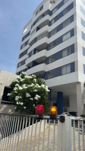 Imóvel para aluguel tem 85 metros quadrados com 3 quartos em Pitangueiras - Lauro de Freit