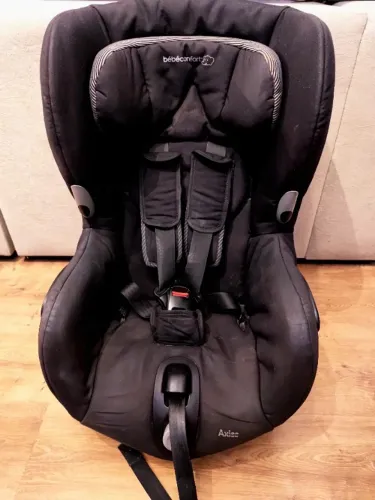 Cadeirinha Bébé Confort Axiss giratória