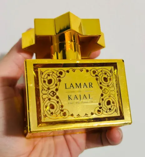 Perfume Lamar Kajal EDP.