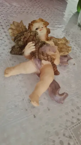 Anjos de resina