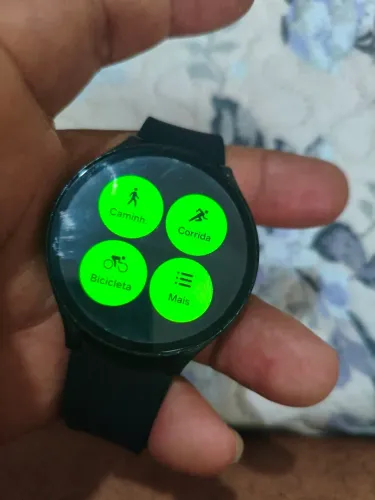 Galaxy Watch 6 44mm com carregador original, película e pulseira valor negociável 