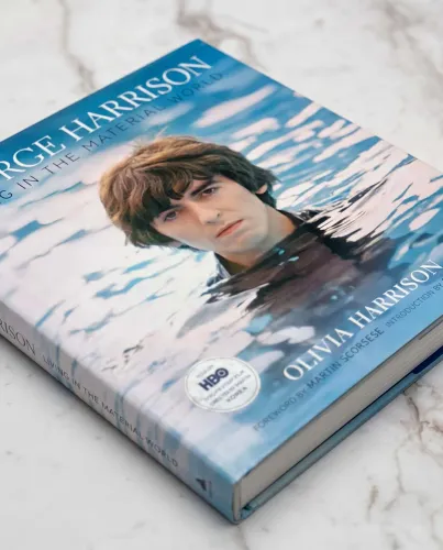 George Harrison - Living In The Material World (Livro Importado)