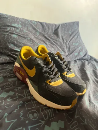 vendo 2 tênis nike a