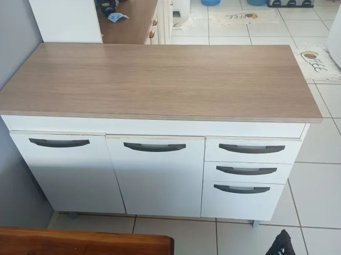 Vendo ou troco armário duas partes