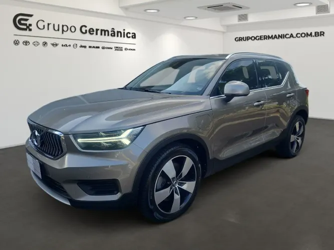 Volvo XC40 XC 40 T-5 Híbrido Momentum 1.5 262cv 2022