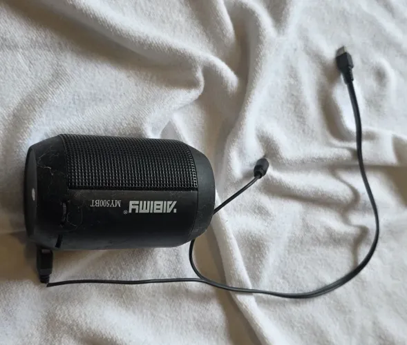 caixa de som bluetooth sem marca