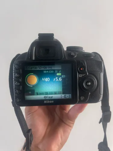 NIKON D3100