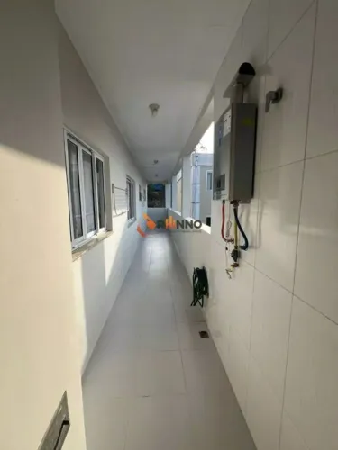 Casa com 5 Quarto(s) e 5 banheiro(s) para Alugar, 450 m² por R$ 9000 / Mês