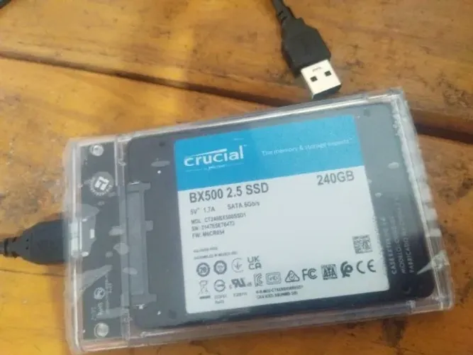 SSD EXTERNO CRUCIAL 240GB