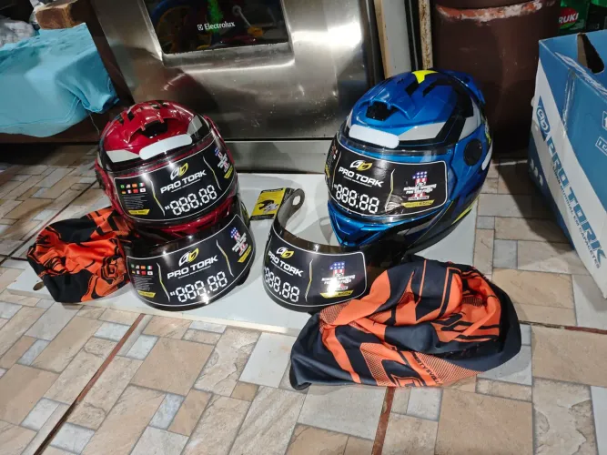 Capacete moto