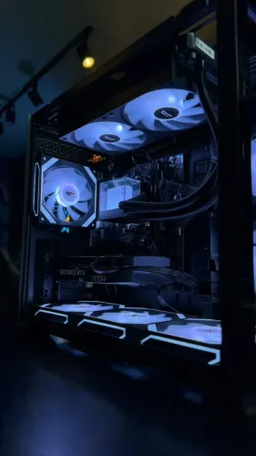 PC Gamer Ryzen 7 5700x e RTX 5060