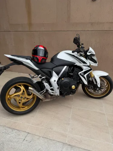 Cb1000r
