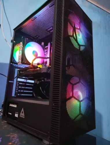 PC GAMER À VENDA - PRONTO PARA JOGAR!