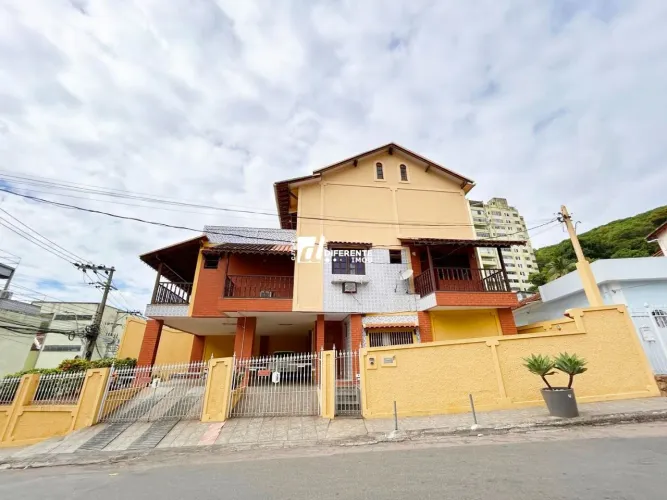 Casa com 6 dormitórios para alugar, 330 m² por R$ 16.556,42/mês - Centro - Nova Iguaçu/RJ