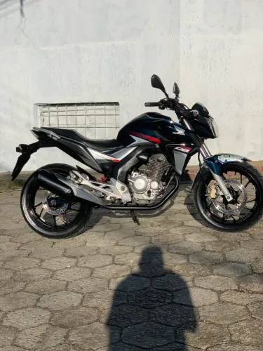 Vende-se CB Twitter 250cc Ano 2018 Moto Extra