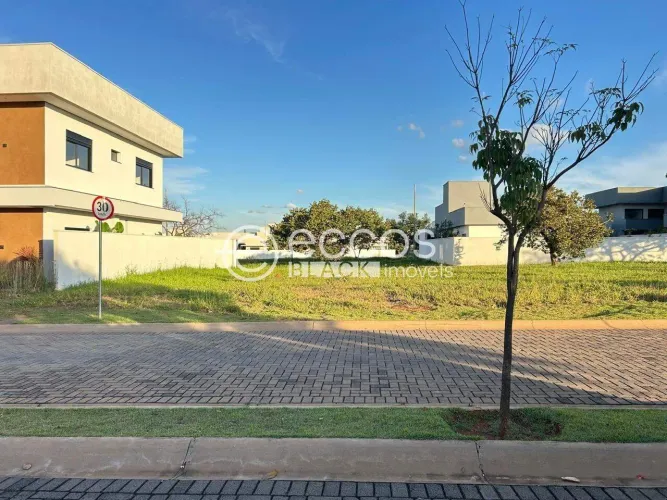 Terreno em condomínio à venda, Laranjeiras - Uberlândia/MG