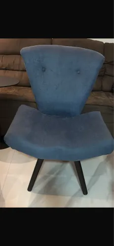 Vendo poltrona bem conservada