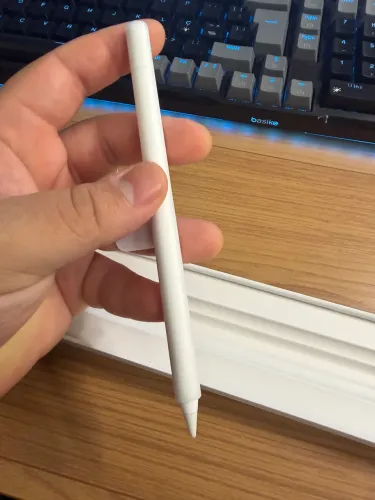 Apple Pencil USB-C - Estado de Nova | Usada Apenas 2 Vezes