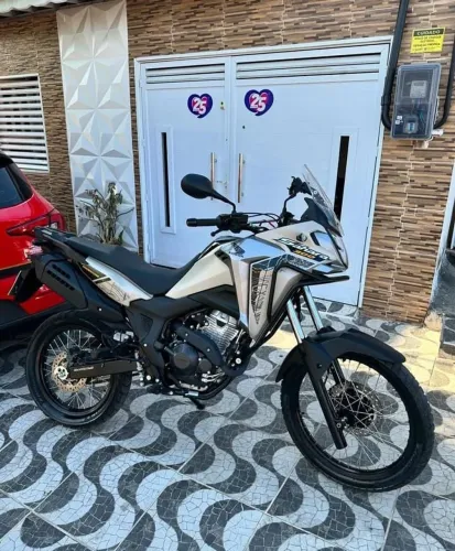 Honda Sahara 300| 2024