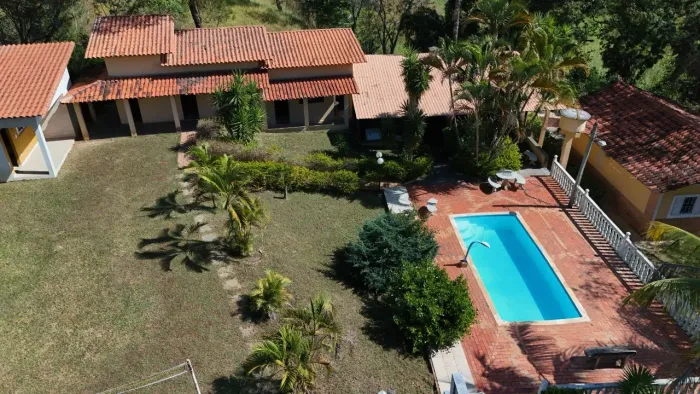 Lindo Sítio em esmeraldas com 22680 m²
