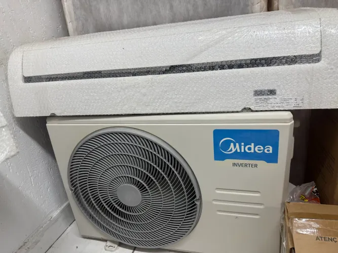 AR-CONDICIONADO MIDEA 18.000 BTUs INVERTER