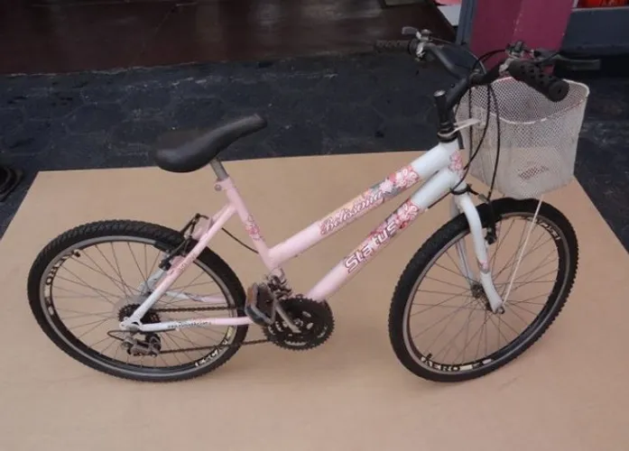 Bicicleta Feminina Status Belíssima Aro 24 18 Marchas Usada