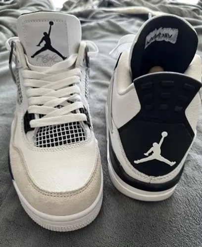 Tênis Jordan 4 military black