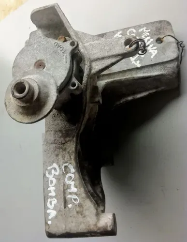 MERIVA/ CORSÃO/ MONTANA SUPORTE COMPRESSOR/ BOMBA DE DIREÇÃO HIDRÁULICA 