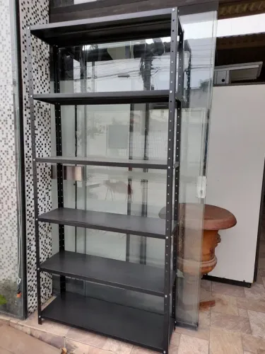 Estante de Aço 6 Prateleiras na cor preta