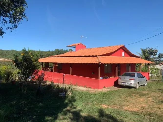 Sitio 4000m², casa, piscina, mirante, córrego no fundo, Jaboticatubas.