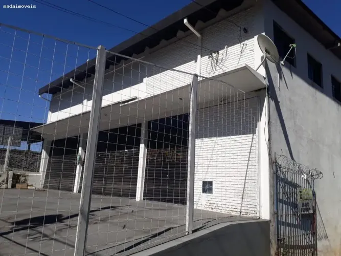 Galpão para Venda em Mogi das Cruzes, Mogi Moderno, 3 banheiros, 4 vagas