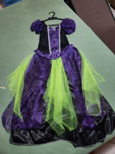 BAIXOU! Fantasia de bruxa ?-Haloween