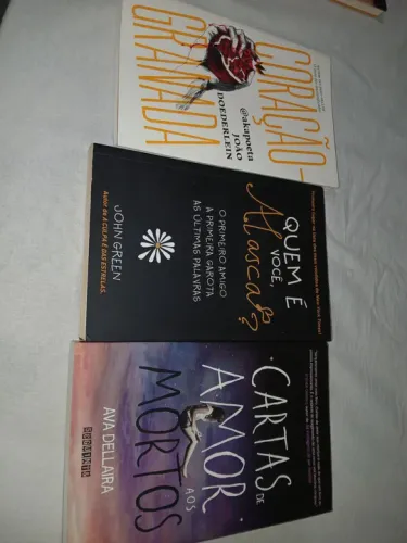 Livros Quem é você Alasca, Coração granada, Cartas de amor, em ótimo estado