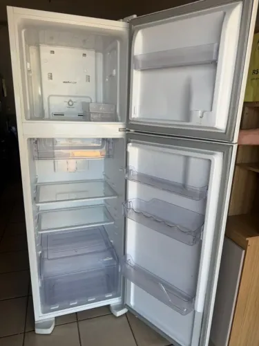 Geladeira semi nova fross free hoje garantia entrego