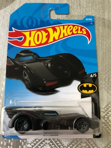 Carrinho Mattel Batman 4/5