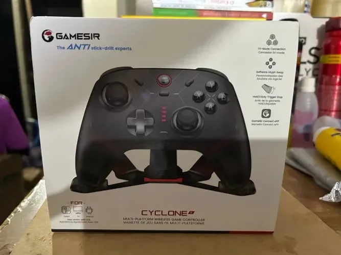 Controle Gamesir Cyclone 2 Pro com Charging Dock