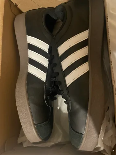 Tênis Adidas VL Court Base