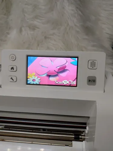 Brother ScanNCut cm 300- Máquina de Corte e Digitalização