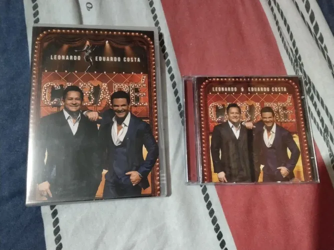 Cd e dvd cabaré Leonardo e Eduardo Costa 