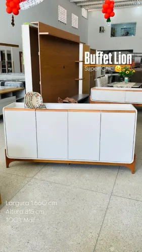 "Elegância Atemporal: Buffet Aparador Lion 166 cm com Pés de Madeira Maciça e 4 Portas"
