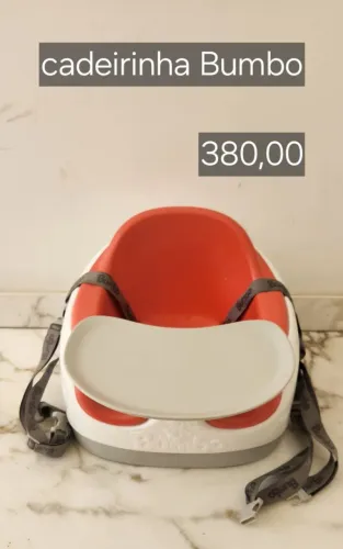 Cadeirinha Bumbo com bandeja
