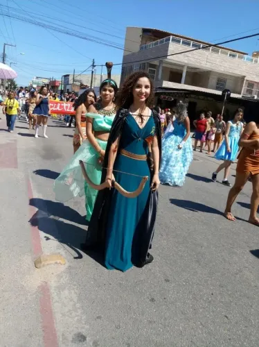 ALUGUEL DE FANTASIAS - DESFILE CÍVICO 7 DE SETEMBRO