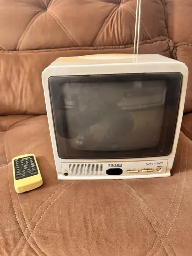 Aparelho de Tv antigo Philco Babyvision 10 polegadas retrô vintage 
