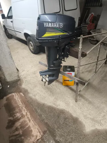 Motor de popa 25hp Yamaha 