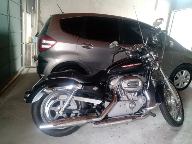 Harley Davidson Sportster 883 Custom.