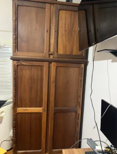 Guarda-roupa Madeira Imbuia duas portas