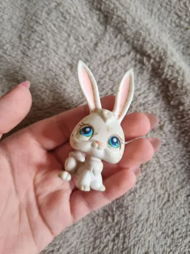 Coelhinha littlest pet shop