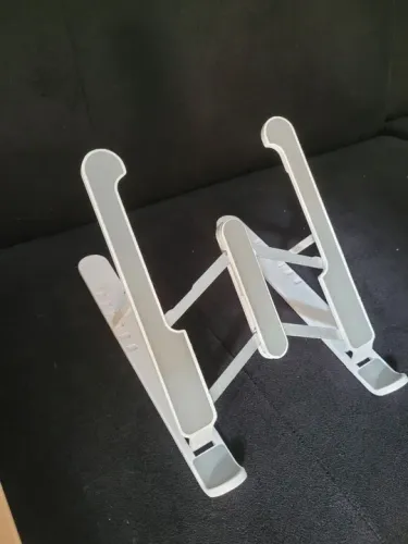 Suporte para Notebook - Novo - Ajustável e dobrável