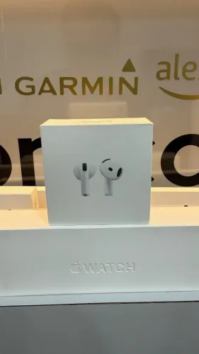 Airpod 4 com cancelamento de Ruído