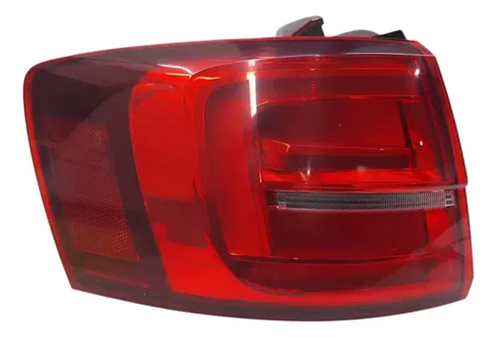 Lanterna Traseira Esquerda VW Jetta 2.0 TSI 2016 Highline Lado Motorista